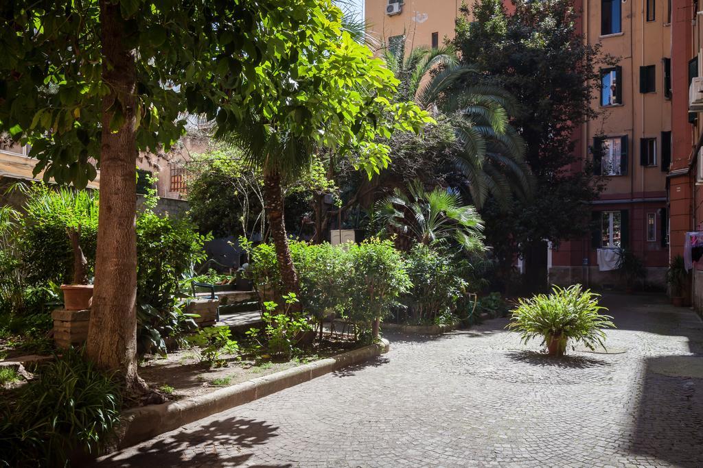 Cozy Vatican Place